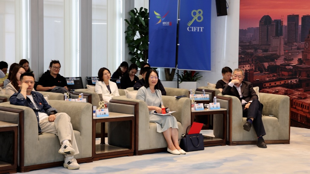 黄梅波:投洽会从金融视角切入双向投资,将为企业提供更多支持