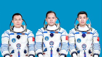 神二十二与空间站组合体成功分离，太空出差200余天航天员即将回家