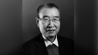 考古学家、古文字学家吴镇烽逝世，在商周青铜器研究上造诣深厚