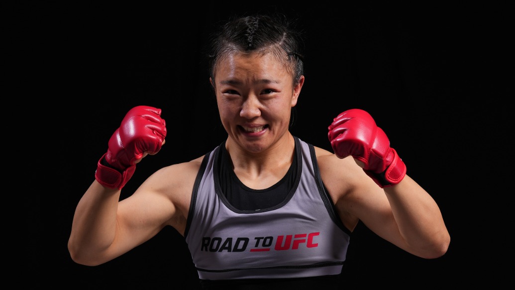 “一不小心”斩获UFC正赛首胜,格斗中医石铭自称没天赋