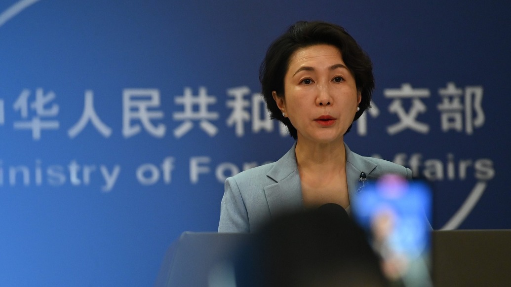 美方称不接受中国对美媒缺乏对等待遇，外交部驳斥