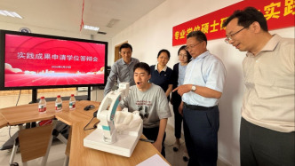 不用写论文，上海多所高校通过实践成果让学生顺利毕业