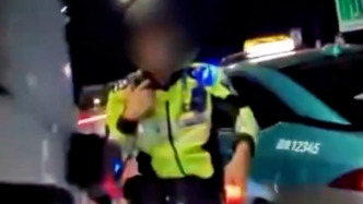 杭州警方通報“高架交警查車被沖卡撞傷”：刑拘19歲犯罪嫌疑人