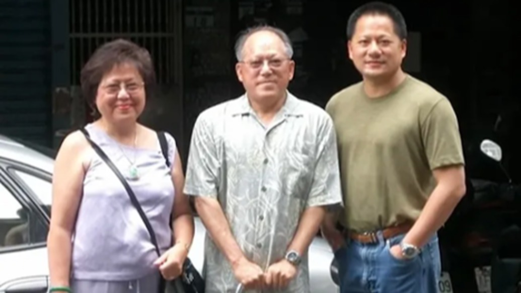 黄仁勋谈中国式家长：我63岁还被父母批评，但这是爱的表现