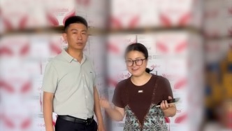 护航｜江苏淮安一烧烤店老板为考生准备1万瓶矿泉水