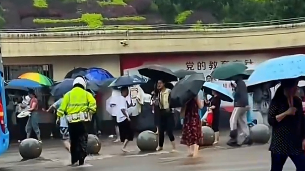 重庆合川高考期间下暴雨有车被淹？应急局：3个考点受灾不严重