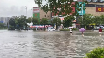 直播丨暴雨預(yù)警持續(xù)升級(jí)，廣西桂林市區(qū)漲水內(nèi)澇