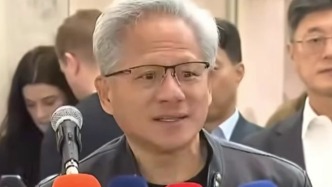 黃仁勛談半導(dǎo)體股票暴跌：每個(gè)人都應(yīng)該很興奮，現(xiàn)在可以以更便宜的價(jià)格買進(jìn)