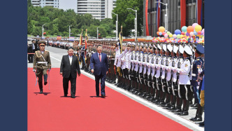 图讯丨习近平出席金正恩举行的欢迎仪式