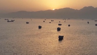 超160艘油轮滞留波斯湾，海事组织警告勿涉险闯关