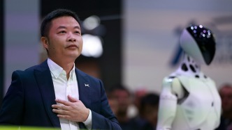 何小鹏宣布亲任机器人业务CEO，冲刺量产