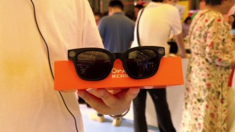 AI打造“第二双眼睛”，助视技术赋能老年与视障群体