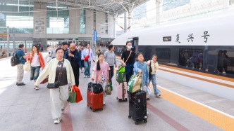 1月至5月全国铁路发送旅客19.69亿人次，同比增长5.7%