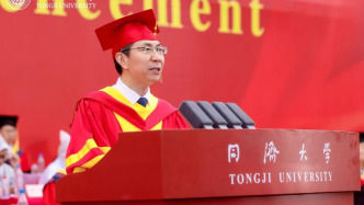 毕业季｜同济大学校长杨金龙：越是技术革新，越需要人文关怀
