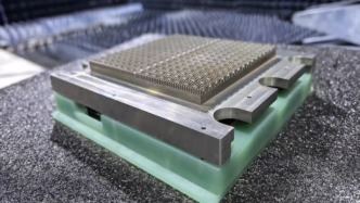 研制成功！中国团队破解高端通信设备核心难题