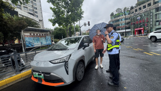 直击上海集中整治网约车：查获无从业资格司机，将溯源调查租车公司及平台