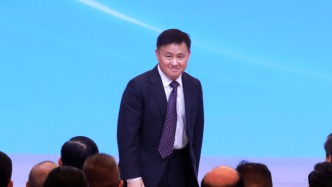 潘功胜：完善短端利率调控机制，设立境外央行类机构回购工具