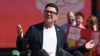 一个蓝领选区，如何改写英国的政治版图？