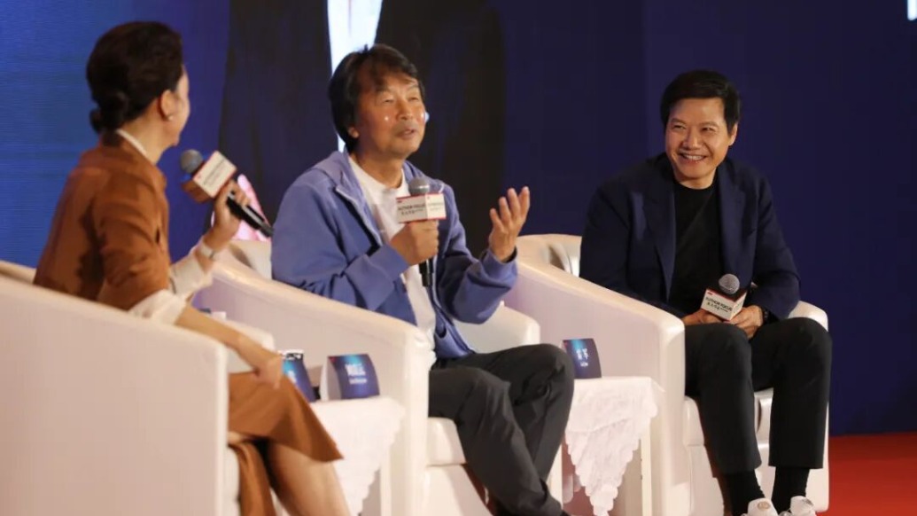 雷军:要让相信你的人变得更相信,刘震云:如果世界上人都相信你,你一定是个特别平庸的人