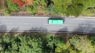 空空荡荡的公交车，如何跑出时代的岔路口