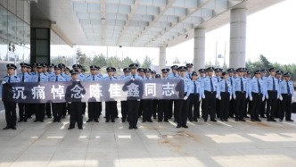 内蒙古包头一派出所副所长施救欲跳楼群众时不幸牺牲，年仅30岁