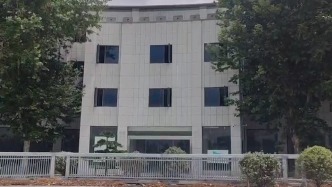 中标南京中山陵景区配套酒店项目投资数百万无法开业，出租方：无法办理消防许可
