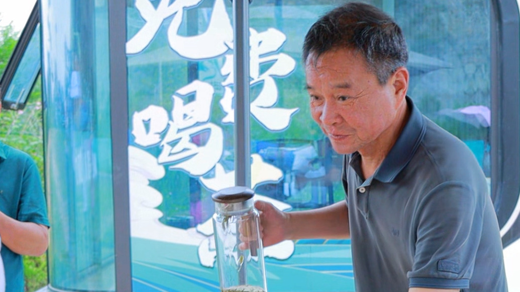 太行云天一号旅游公路起点有个公益茶摊,爱心人士:想用一杯热茶迎接八方来客