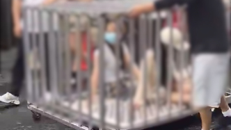湖南汨罗警方：纠集8人在公共场合多次摆拍低俗场景，策划组织者被刑拘