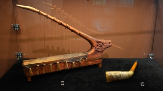从银币到冬不拉，百余展品讲述哈萨克草原文明