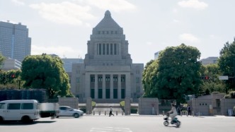 日本民众举行抗议集会，反对军工企业武器出口