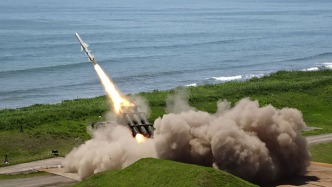 日本学者：日本放宽武器出口不利于地区和平稳定