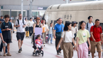 长三角铁路今年上半年客发量创新高，暑运预计发送1.9亿人次