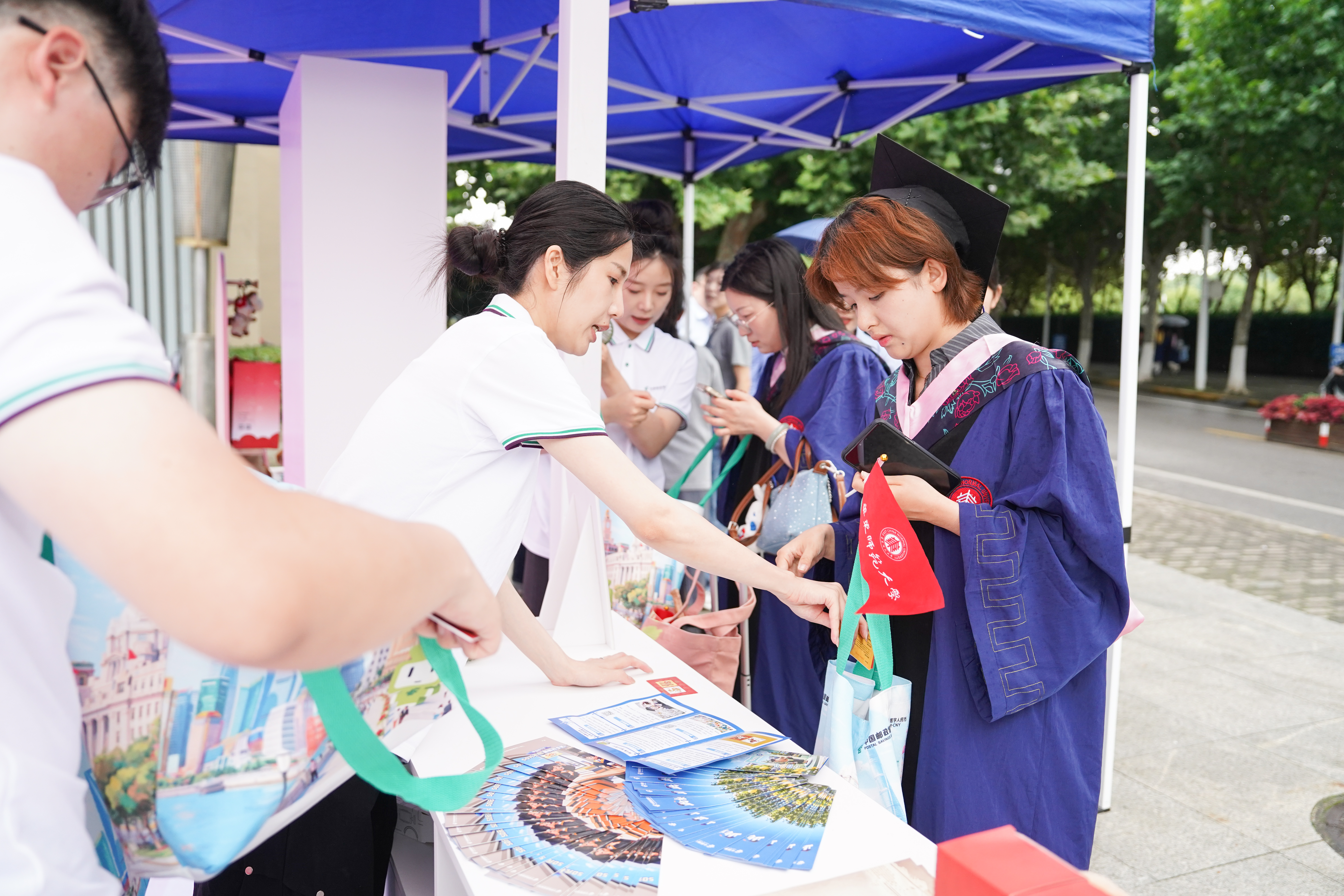 https://imgpai.thepaper.cn/newpai/image/1782976781000_pGXXSY_1782982715391.jpg