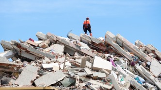 委内瑞拉地震死亡人数升至2595人