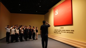 人民日报评论员：优秀特质，中国共产党为什么能的关键密码
