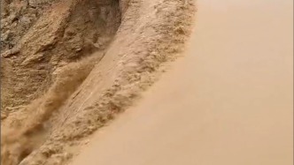 南宁横州六蓝水库、云表水库出现漫顶及缺口，宾阳县六旺水库出现漫坝