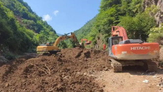 媒体：村民称甘肃宕昌山体滑坡被埋人员多为林场工人