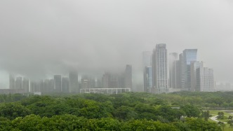 西江封开河段洪水红色预警生效中，广东省水文局滚动发布预报预警