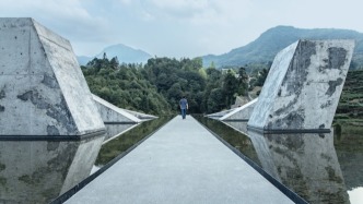 张永和刘家琨在上海同展“建筑的铭写”
