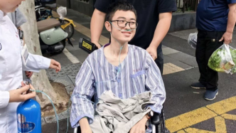 突发气胸带着引流管参加高考，这名男生已被清华大学录取