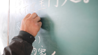 教育部：“教师全面硕士化”系谣言