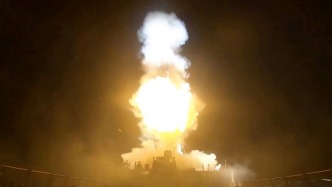 美军再次对伊朗发动打击，伊朗多地传出爆炸声
