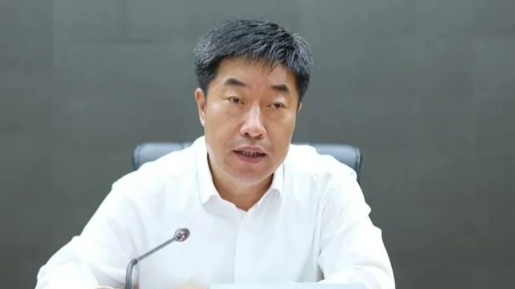 受贿数额特别巨大,国家烟草专卖局原副局长韩占武被提起公诉