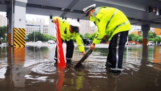 暴雨袭击沈阳：部分城区积水严重“打车无人接单”，有客人曾滞留酒店