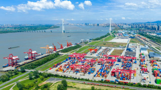 视频丨今年上半年我国货物贸易进出口同比增长16.9%