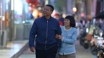 感动中国丨儿子去世后他们捐款超40万，这对夫妻有张记满恩情的爱心名单