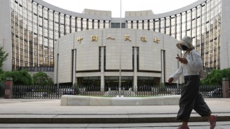 上半年社会融资规模增量累计为20.84万亿元，人民币贷款增加10.72万亿元