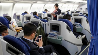 上半年民航完成旅客运输量3.8亿人次