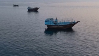 霍尔木兹海峡“过路费”变投资协议，特朗普为何换说法了？