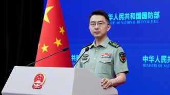 国防部：菲方一些人搞政治作秀改变不了有关岛礁属于中国的历史和法理事实